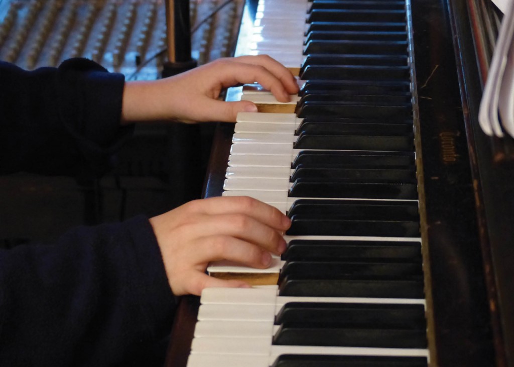 Nov 16 Piano player